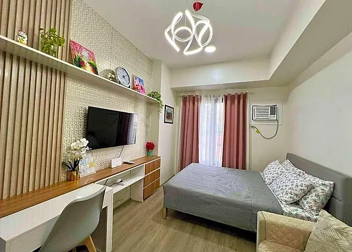 Cozy Couple's Getaway - The Median *